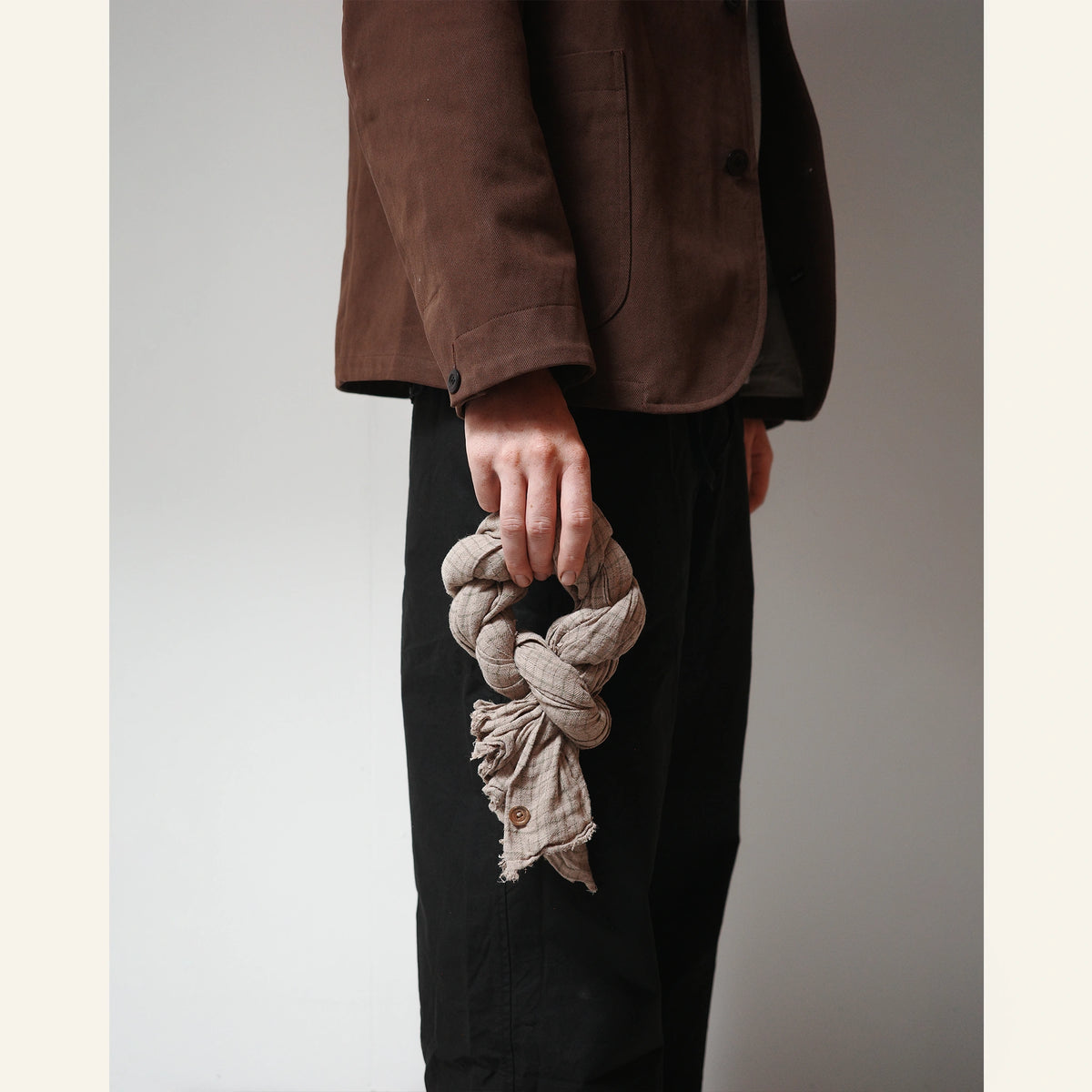 KNOT SCARF