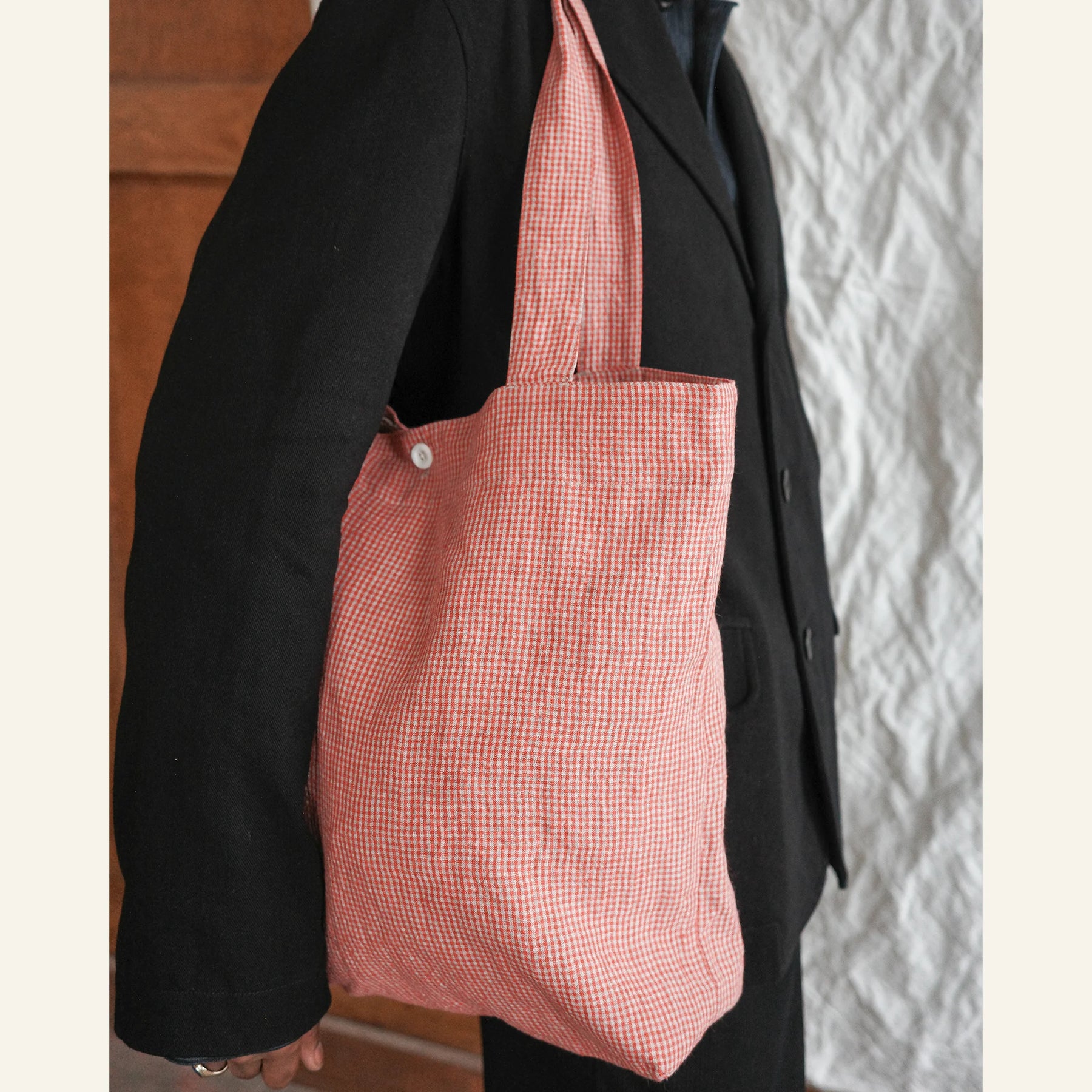 LINEN TOTE