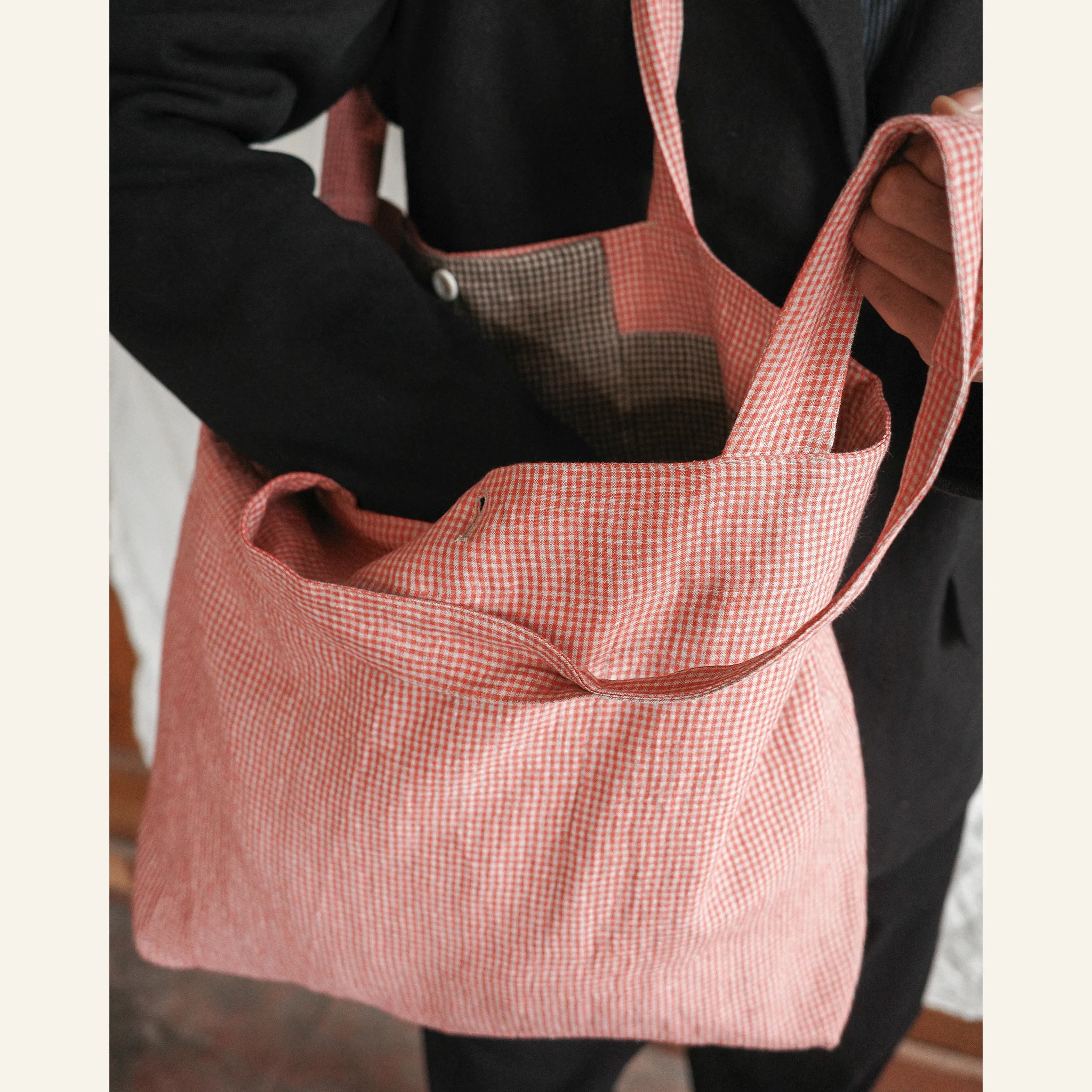 LINEN TOTE